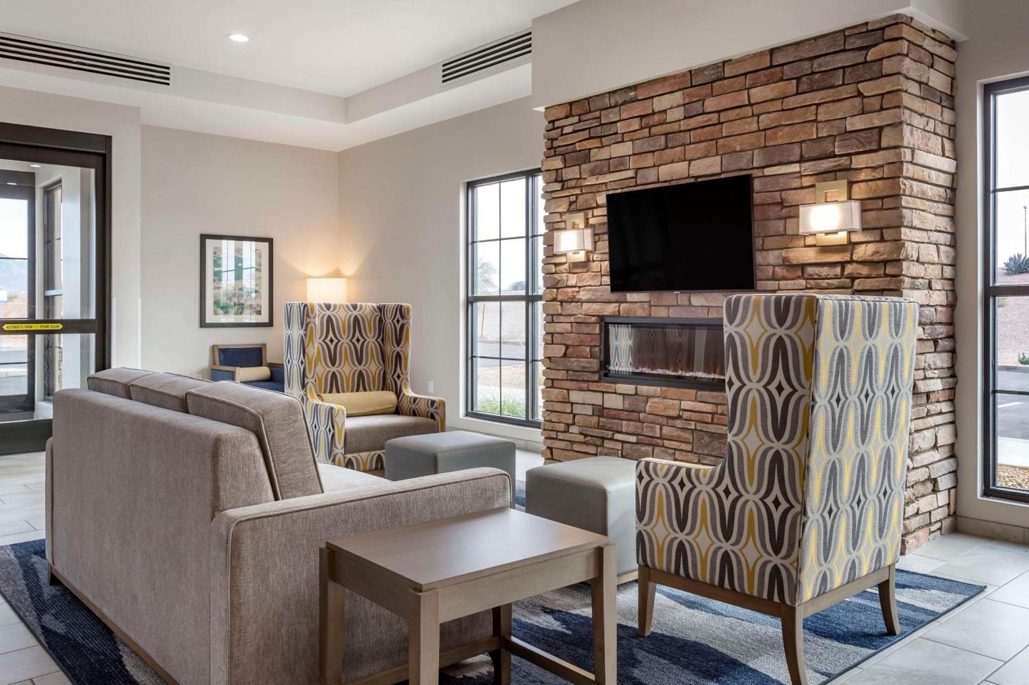 Comfort Suites Scottsdale Talking Stick Entertainment District Esterno foto